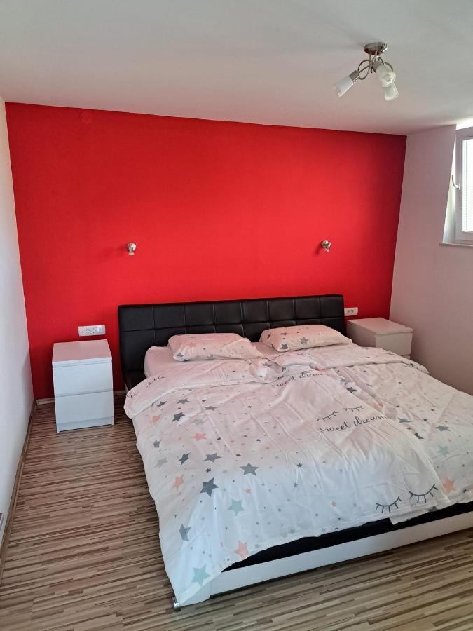 Apartma Jaka Ljubljana Bagian luar foto